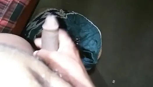 Bangladeşli adam ustalık yapıyordu