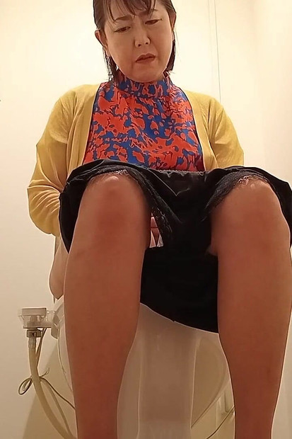 Peeing Videos