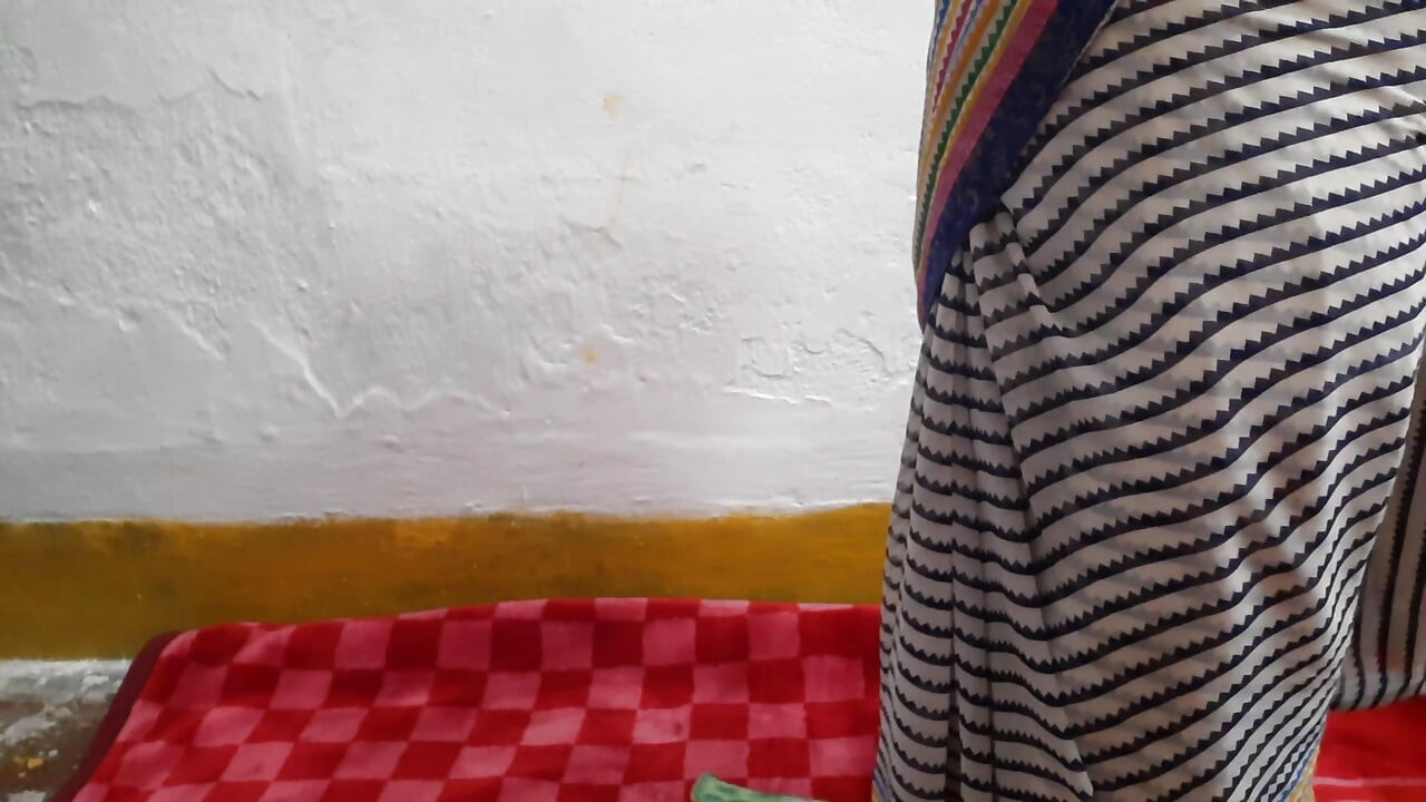 Fodendo empregada boca e buceta