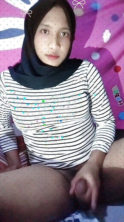 Hijab Is A Beautiful Girl Who Wants To Be Naked