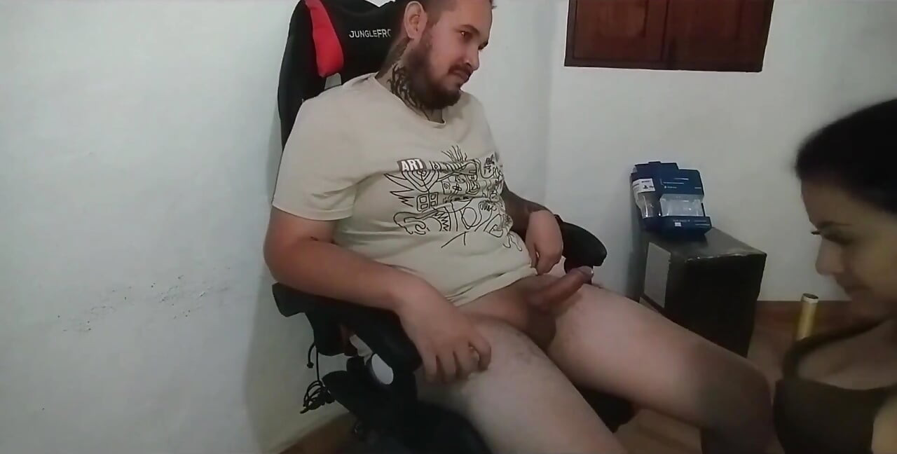 La ragazza del giocatore viene scopata da un fan