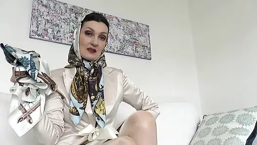 Сегодня, ты будешь мастурбировать в платке! Леди Виктория Валенте