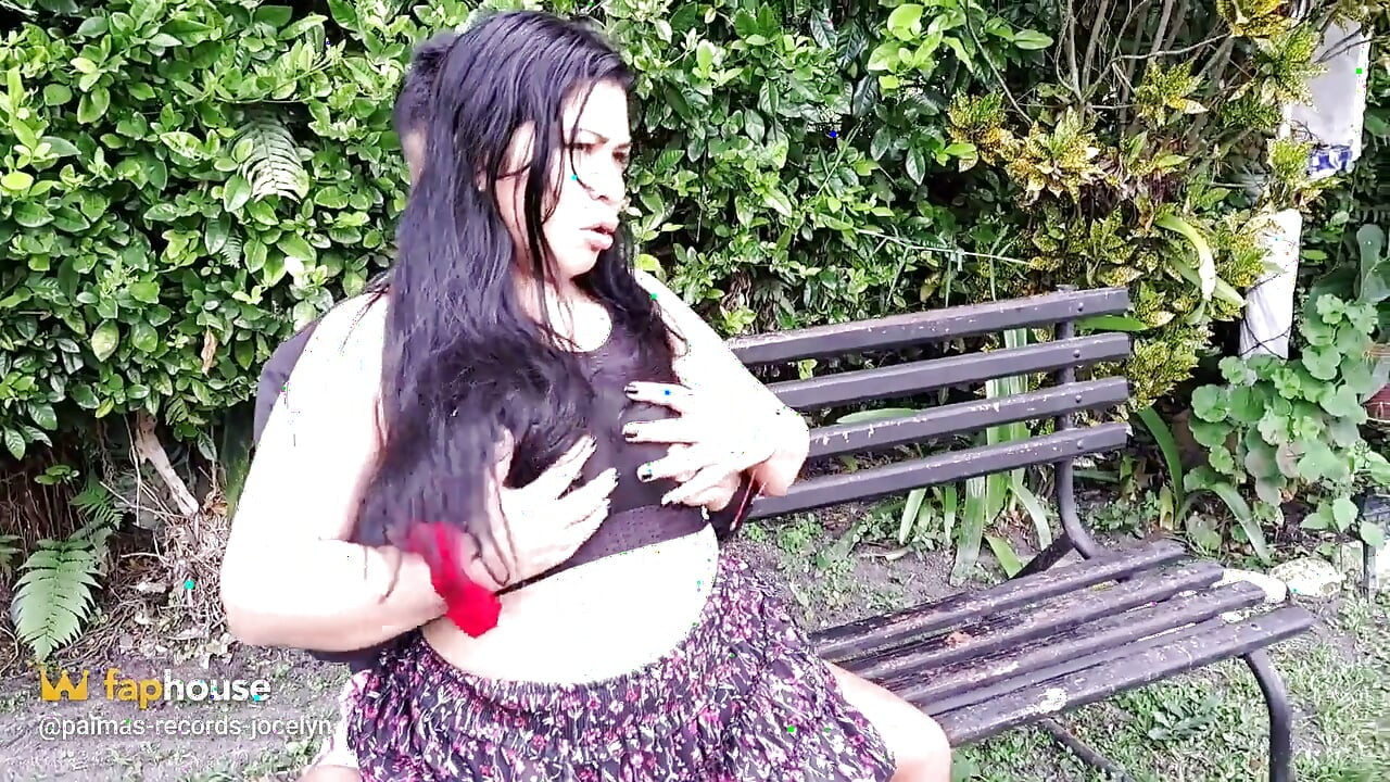 Mature Big Ass Rides My Cock in the Park