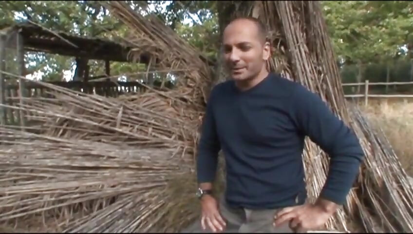 Lezbejke intenzivni dildo probili u kavezu