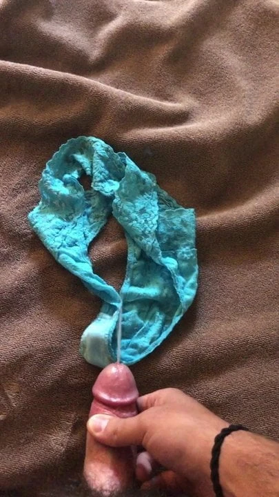 jerking off into her panties