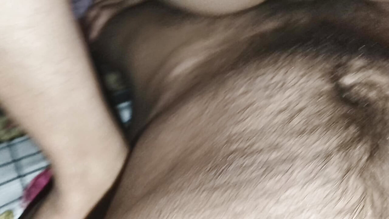 호텔 방에서 남친과 섹스하는 핫한 인도 여친
