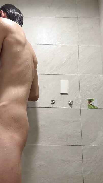 Masturbating in the bath