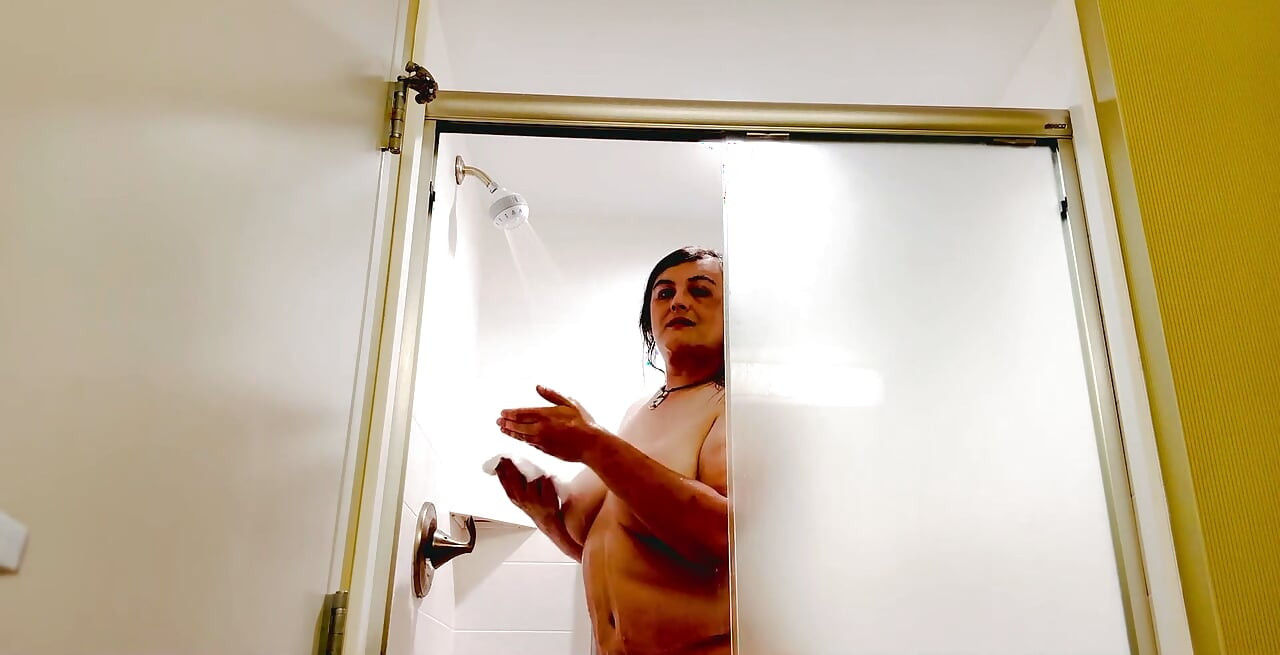 Únete a mí para una ducha