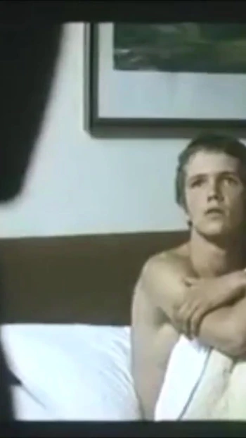 Stunning moment from "Es war nicht die Nachtigall (1974), Turkish Dub"