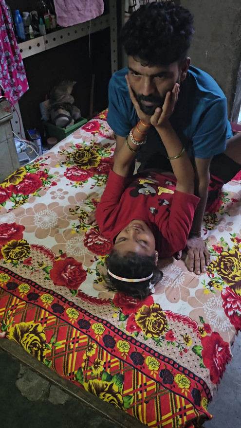 Hourny desi girl friend sex in Home village | Clip 3