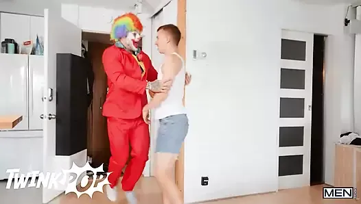 William Seed Shows Up At Brent North's Bachelor As A Clown But It Turns Out That He IS The Best Stripper -Twink Pop