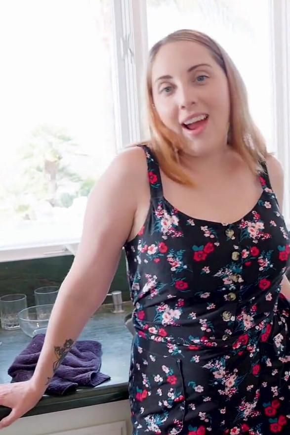 Stepmommy Blows Best - Break Ups Are Hard but Not for Stepson's Dick