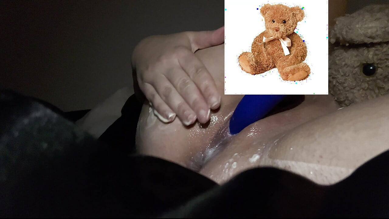 MY KINKY ARAB GIRL MASTUBATES WITH VIBRATOR & MY CUM ALL OVER HER CURVY BODY-  AMATEUR ARABIAN SNOWWHITE