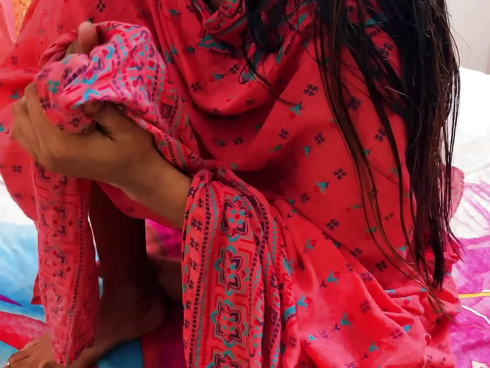 Bhabhi crazy for fucking because her husband not at home