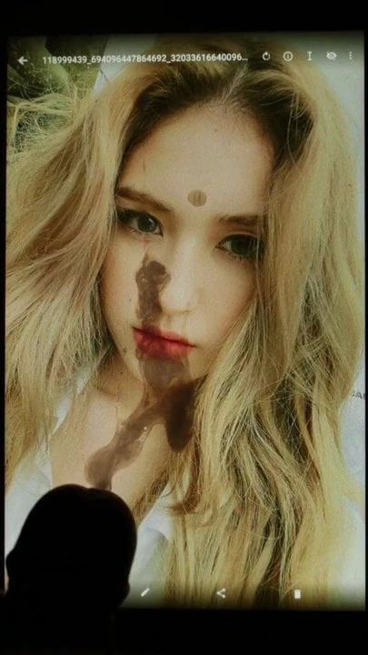 Somi cum tribute