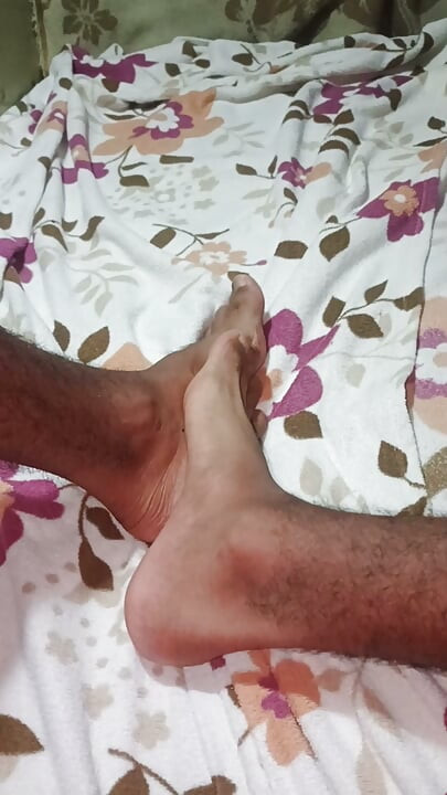 Solo Male Feet POV  Soft Soles & Toe Play