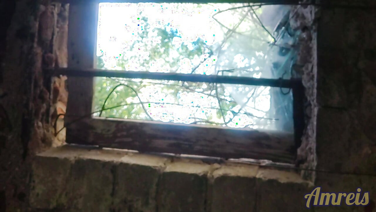The hunt for a wank! Ball weight and masturbation in an abandoned building!