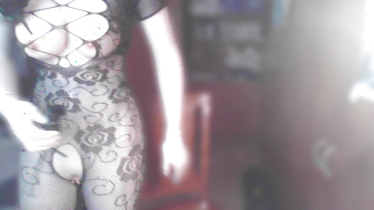 Screen recording of a silicone doll's live stream