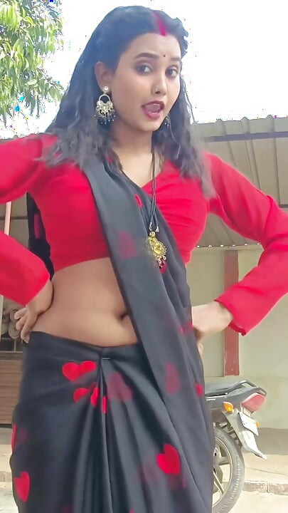 Indian desi stepsis pussy fuking in Hindi audio