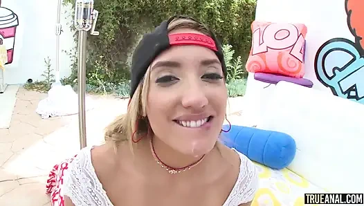 Настоящий анал - Chloe Amour обожает вкус из задницы в рот