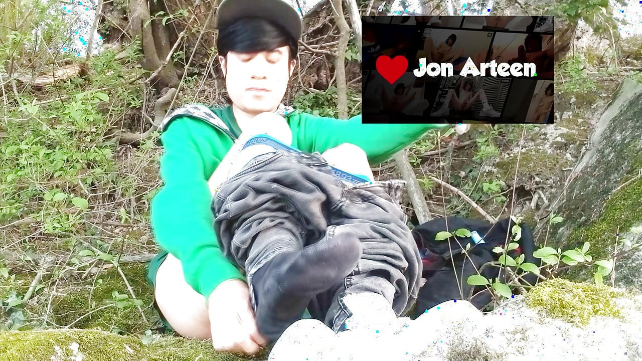 Jon Arteen. Twink's Jerk Off Outdoor in Nature Ends in a Frustrating Ruined Orgasm. Solo Tease, Long Build-Up, Loss of Control