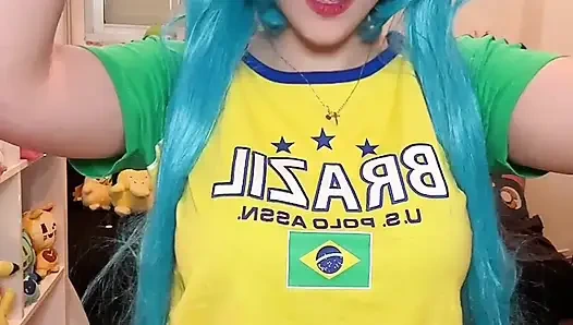 Miku si cewek brasil lagi asik menggoda & masturbasi