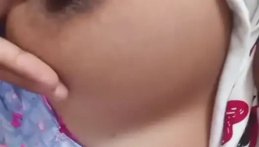Sri Lankan woman seduces her partner via video call until orgasm Just love with Big boobs and wet pussy