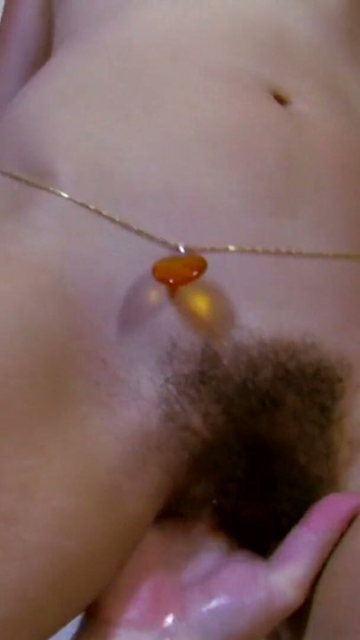 Brunette Drecksau Squirt zum ersten  mal vor der Kamera | Clip 3