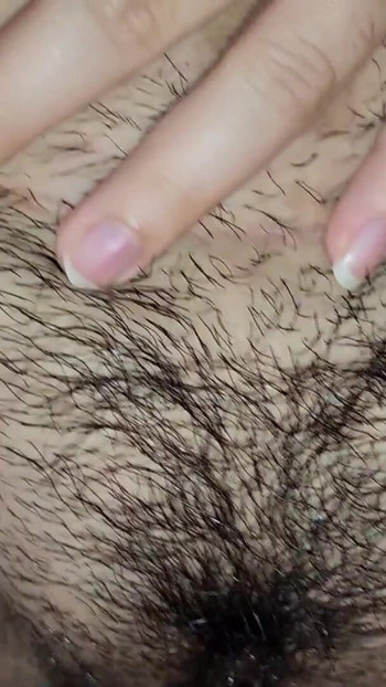 Khoảnh khắc phải chia sẻ từ "Chị kế của tôi nói rằng nếu cô ấy thích đụ với tôi, bạn nghĩ gì?"