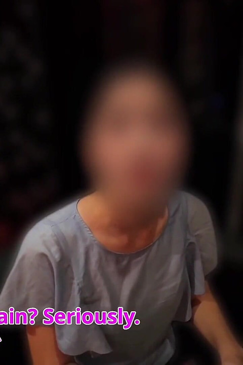 【having Sex with My Close Female Friend at Karaoke】