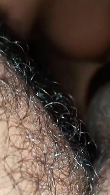 صديقتي تمص زبي الكبير ثم أنيك زوجتي بقوة وهي الليلية الجزء الأول | مقطع 2