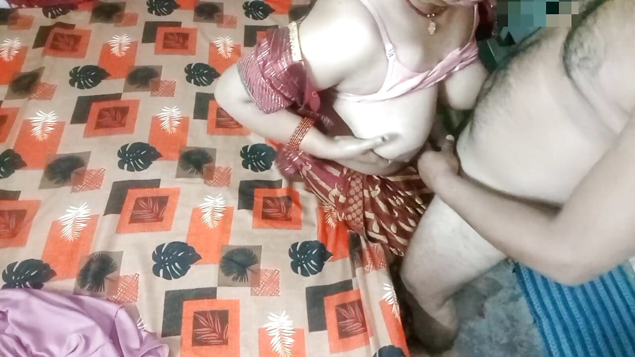 Bhabhi ne sara pani nikal diya.