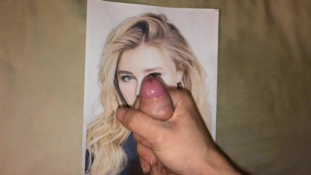Chloe Moretz cum tribute 40
