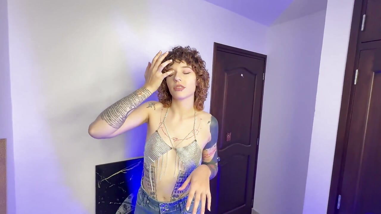 Desesperada y avergonzada que moja mis jeans