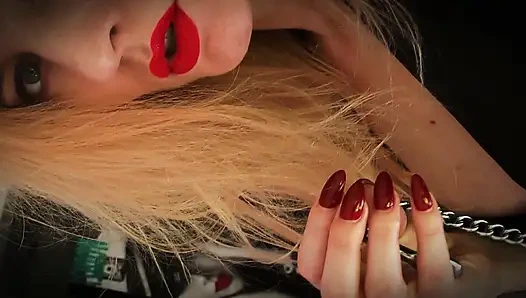 Orale knechtschaft von heißer blondine in netzbodystockings