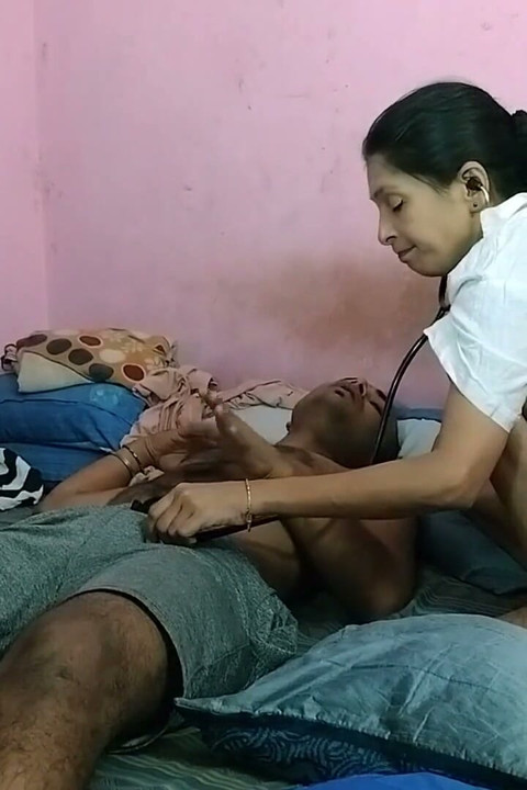 Bác sĩ làng Ấn Độ làm tình! Tình dục khiêu dâm tiếng Hin-di