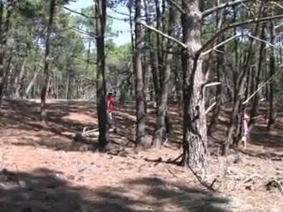 Soția s-a futut în pădure
