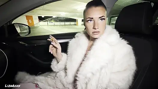 Tanpa Uang Tunai... Jadi Dia Memberiku Tawaran