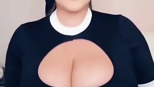 Я шлюховатая монахиня