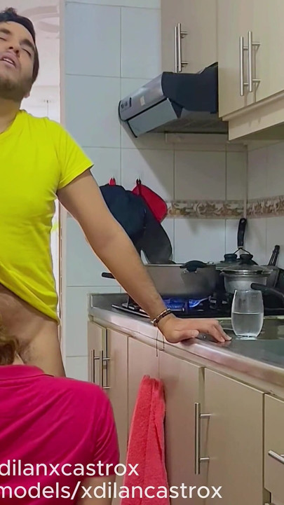 Hetero Meniduri Pantat Gay Kakak Tirinya Tanpa Ditemukan