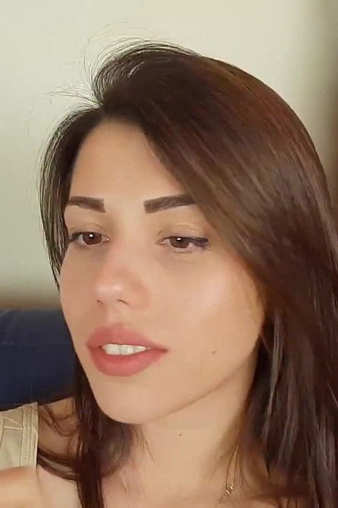 Face and smoking fetish with beauty teen
