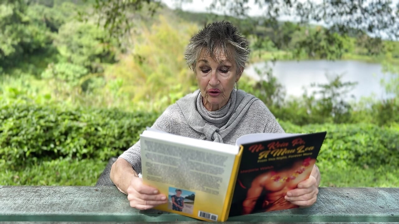 הקריאה שלי בספר הארוטי שלי - "מהלילה הזה, לנצח יותר"