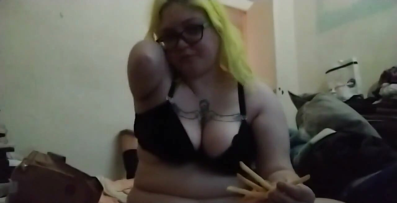 Feederism 2 Double Chicken Burger and Rolls