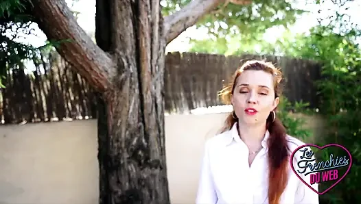 Kira, tante nakal yang lagi asik ngentot di depan kamera