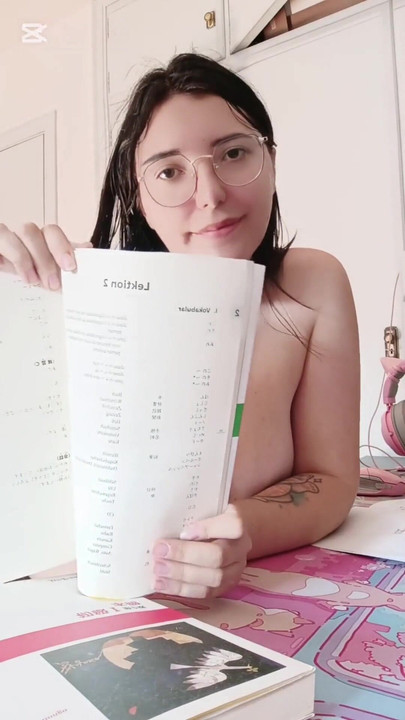 Momento icônico de "Me ajude a aprender e eu vou tirar a roupa para você"