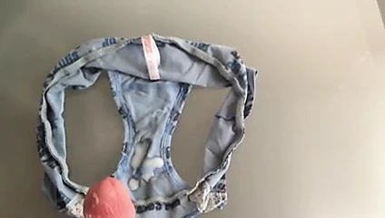 Mavi külot boşalması 02