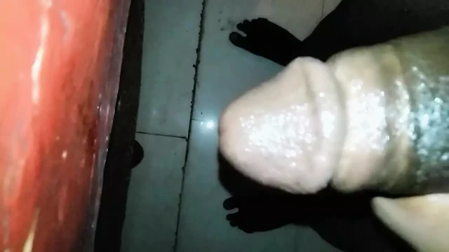 mastarbeting tricked solo