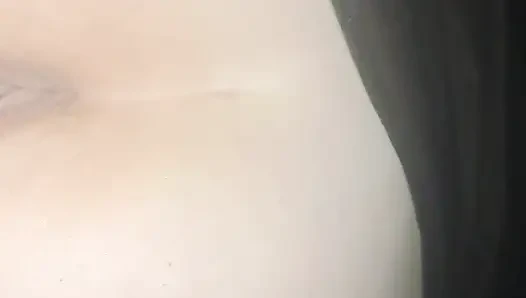 Ngentot istriku di dalam mobil