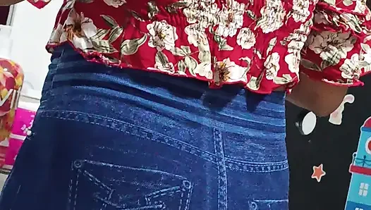 Keilimar Excited Because She's Going Out with Her Best Friend to Fuck