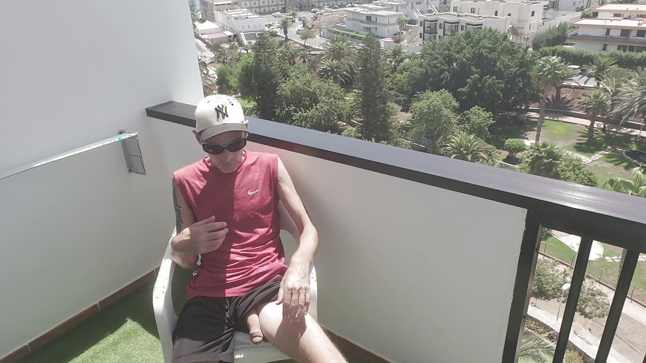 Risky 9 Inch Balcony Wank
